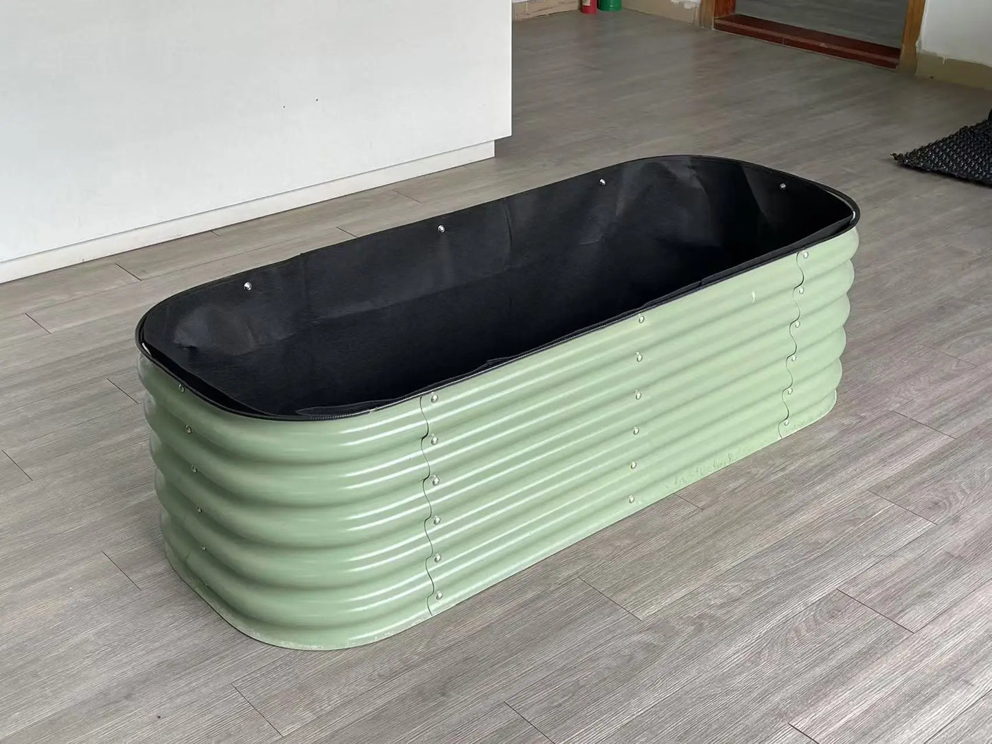 High Quality Extra Tall Oval Raised Garden Bed Large Outdoor Galvanized Vegetable Planter Powder Coating Finish for Floor Usage